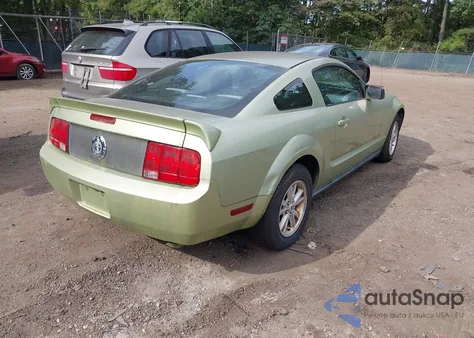 2005 Ford Mustang V6 Deluxe/V6 Premium из США, поврежденный, VIN 1ZVFT80N655239054